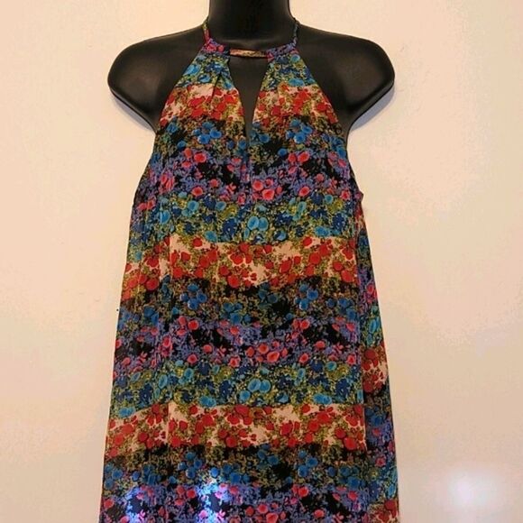 Beige by eci Dresses & Skirts - Beige by evi halter floal dress size m